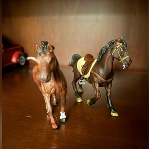 2 pc collectible horse lot blip and papo